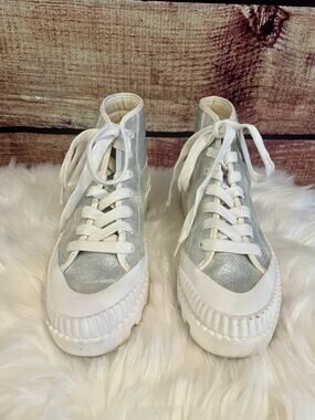 Dolce Vita Ociana High Top Sneakers Shoes Silver Shimmer Glitter White 7.5 EUC